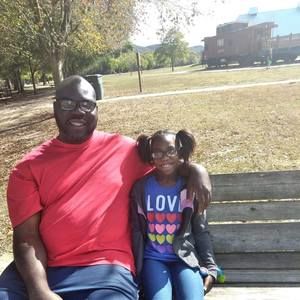 Meet your Posher, Carlos